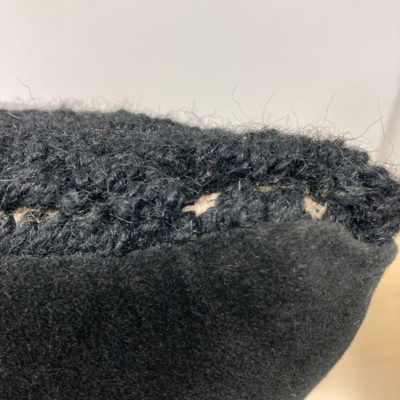 Chandler 4 Corners Cabin Fever Hooked Wool Pillow Laura Megroz Winter Cozy - Picture 7 of 8